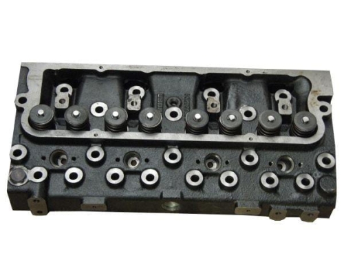 Zdjęcie główne produktu: Głowica silnika kpl 4512 3132406K91, 3132946K91, 3132516M91 MF4
